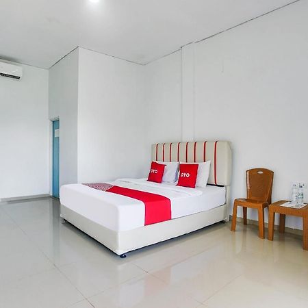 Oyo 2246 Anjung Bang Oking Hotel And Resort Pasarpulaupisang Екстериор снимка