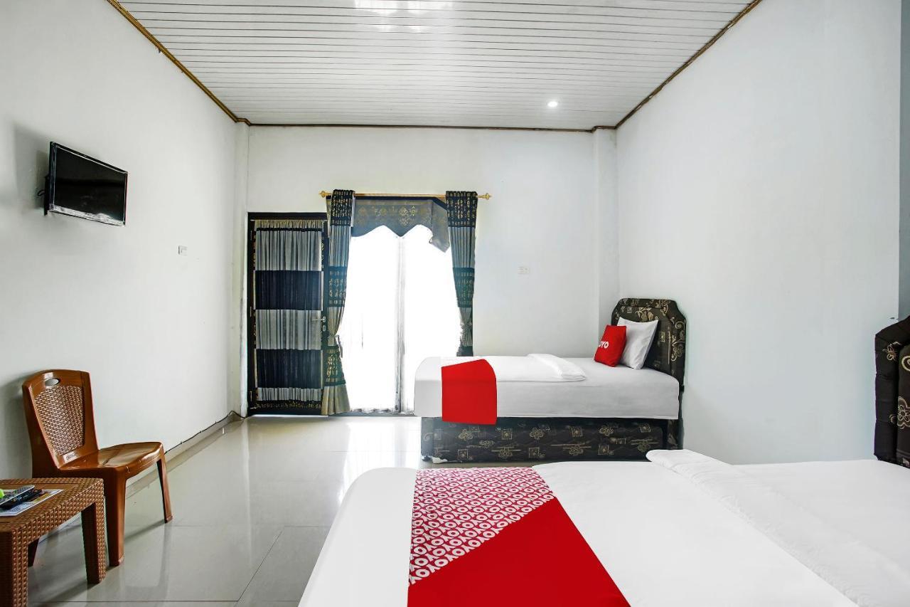 Oyo 2246 Anjung Bang Oking Hotel And Resort Pasarpulaupisang Екстериор снимка