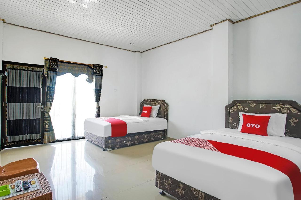 Oyo 2246 Anjung Bang Oking Hotel And Resort Pasarpulaupisang Екстериор снимка