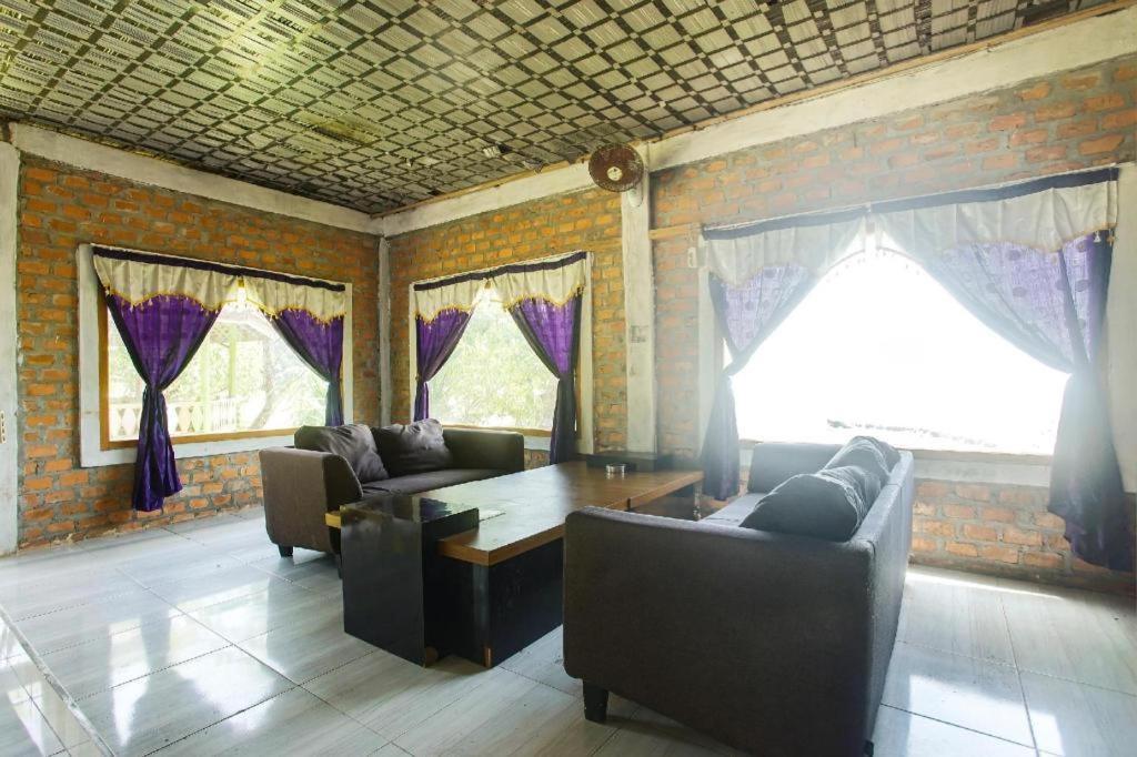 Oyo 2246 Anjung Bang Oking Hotel And Resort Pasarpulaupisang Екстериор снимка